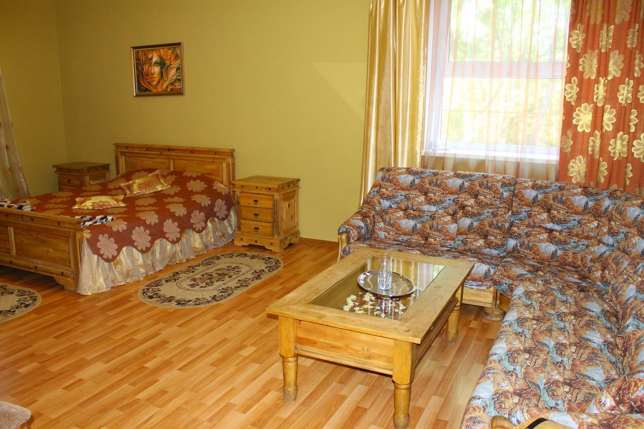 Dudinka - City Mini Hotel Borisov Buitenkant foto